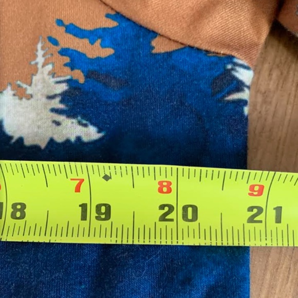 Landscape Pullover - Picture 6 of 11